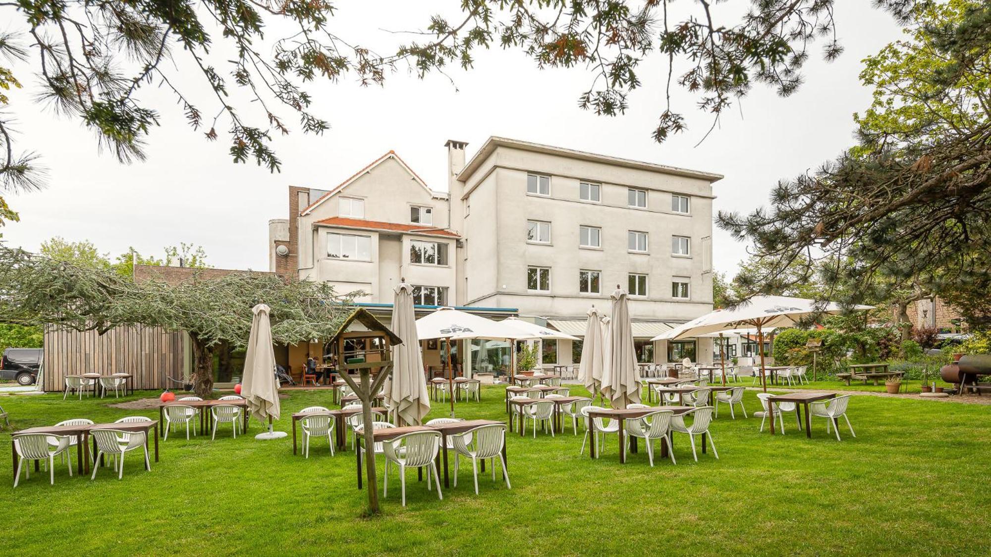 Parkhotel De Panne Exterior photo